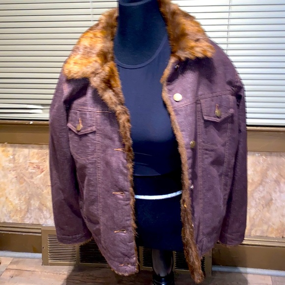 VINTAGE DENIM & COMPANY CHOCOLATE DENIM IN LINED FAUX MINK BUTTON DOWN COAT L - Picture 6 of 9